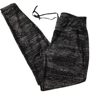Danskin Now DriMore Black & White Fitted Performance Yoga Leggings XS